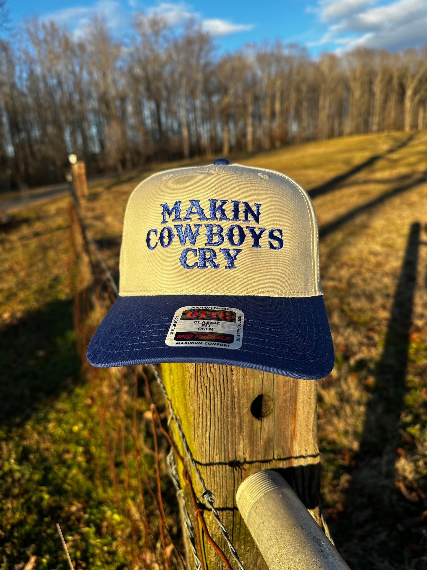 MAKIN COWBOYS CRY TRUCKER